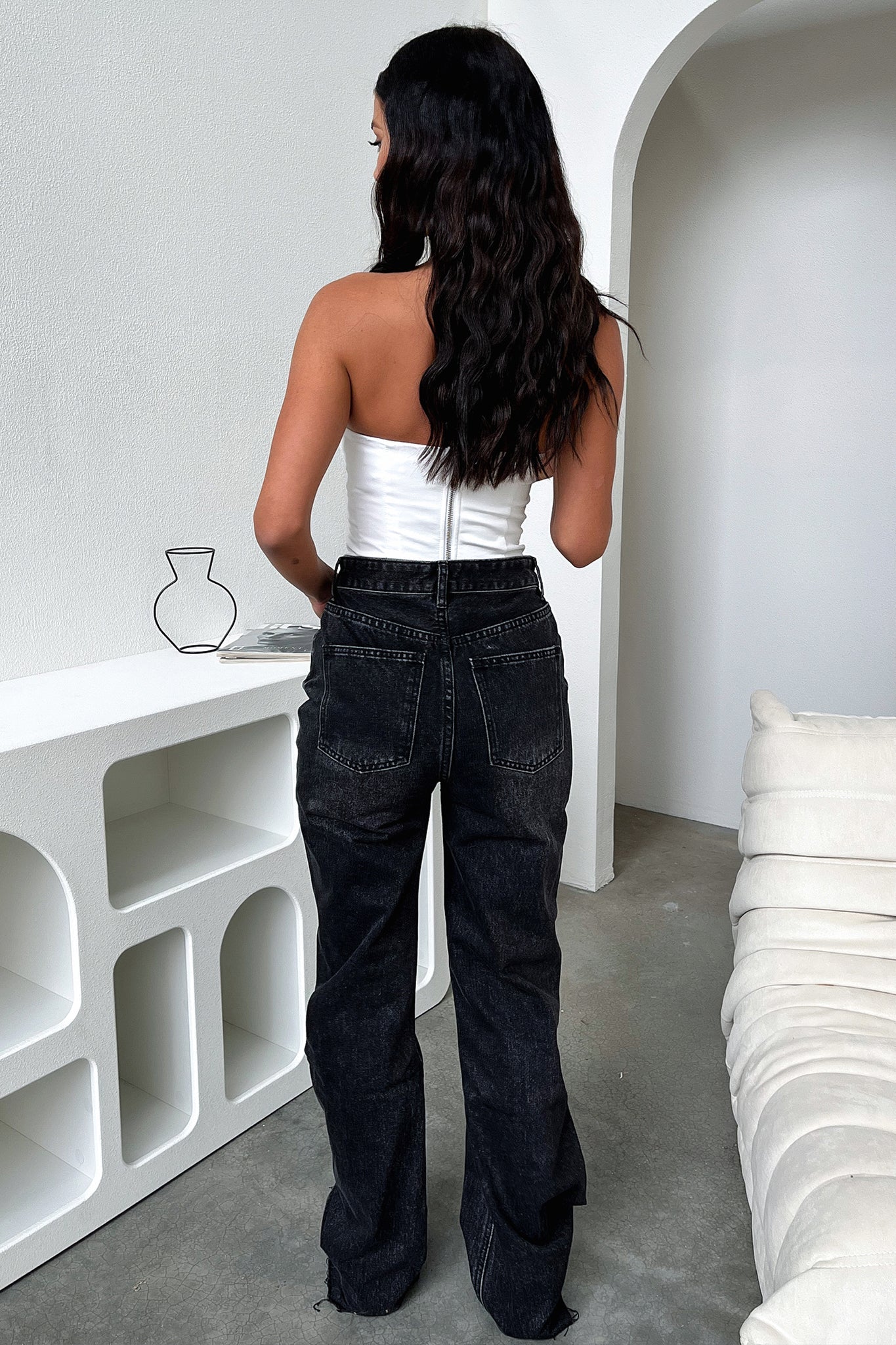 Varski Semi-Wide Leg Jeans - Black Denim